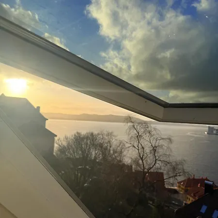 Floor With Stunning Fjord View - Walk To Bryggen شقة *
